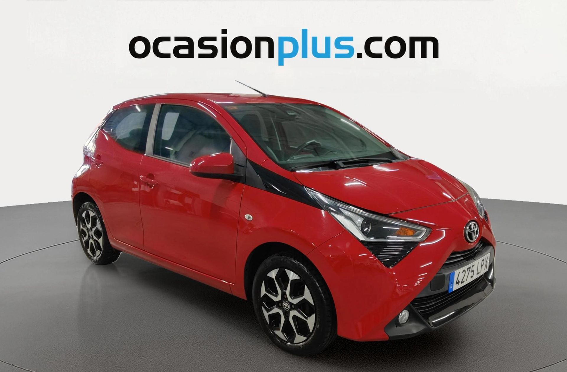 Toyota Aygo 1.0 70 x-play - foto 2