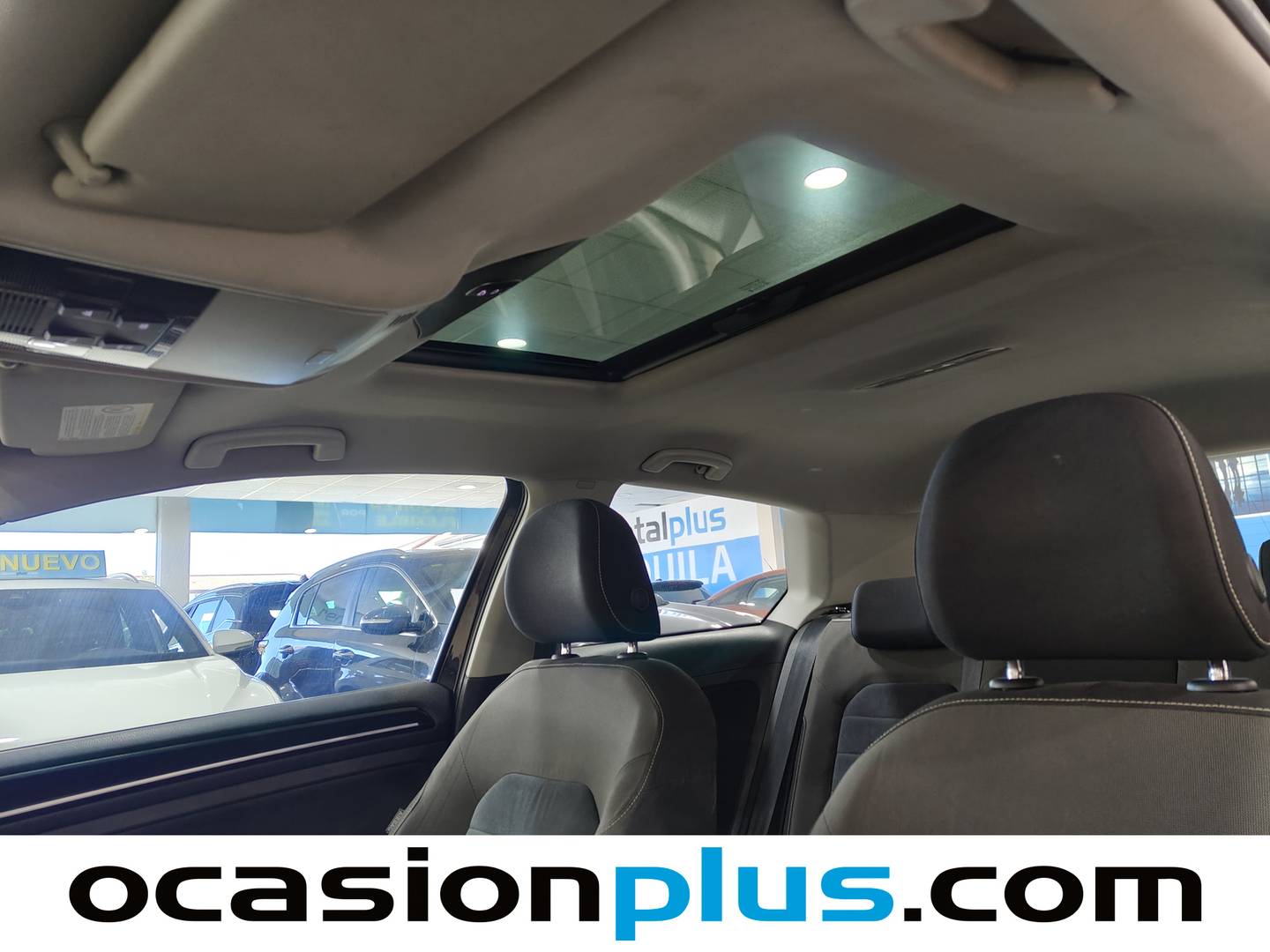 Equipamiento del Volkswagen Golf Volkswagen Golf Sport 2.0 TDI BMT (150 CV) PACK R-LINE