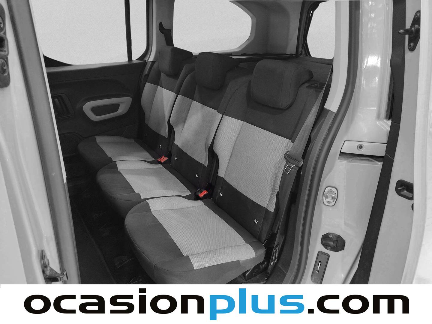 Foto asientos traseros Citroën Berlingo Citroën Berlingo BlueHDi 130 S&S Talla XL Shine (130 CV)