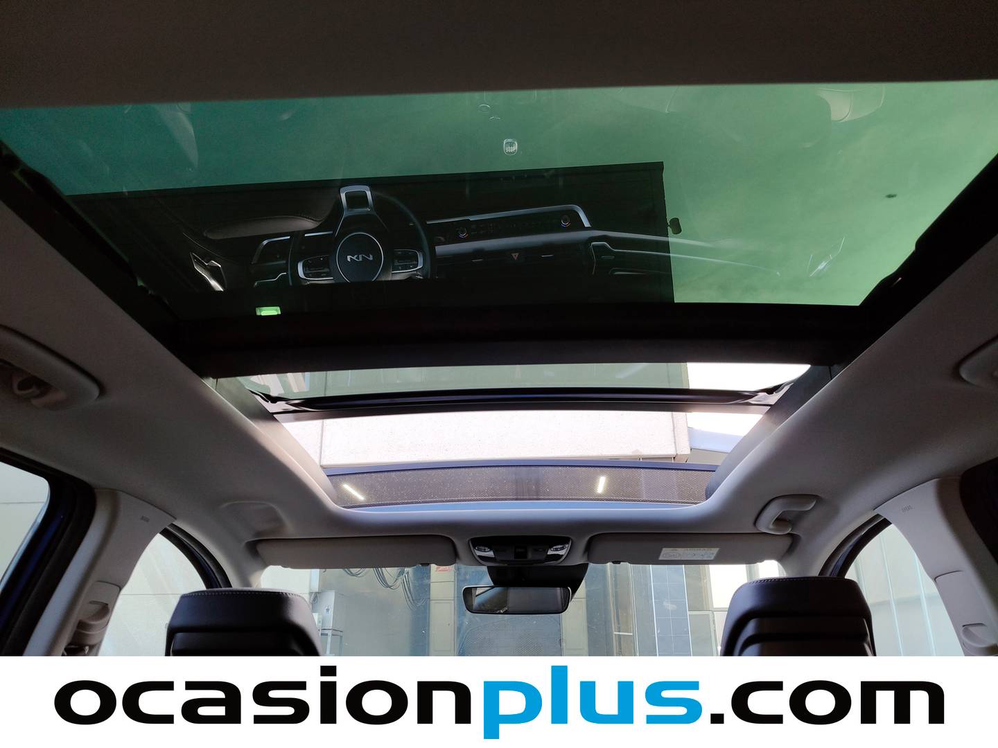 Extras y acabados del KIA Sportage KIA Sportage 1.6 T-GDi MHEV Tech 4x2 (150 CV)