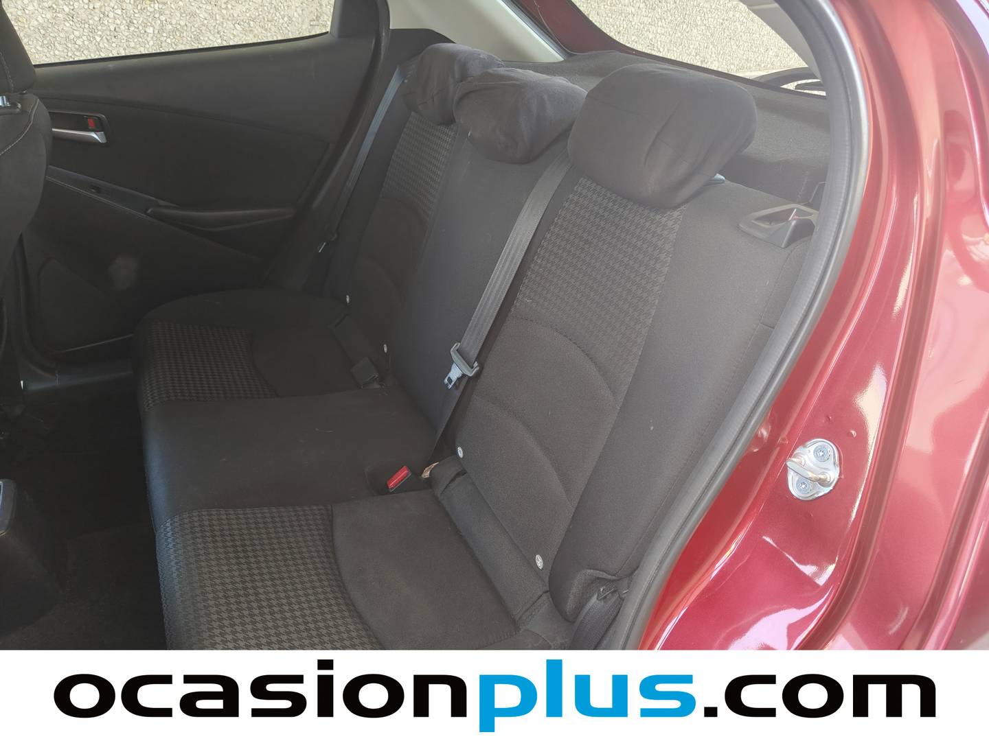 Foto asientos traseros Mazda Mazda2 Mazda Mazda 2 1.5 GE Black Tech Edition (90 CV)