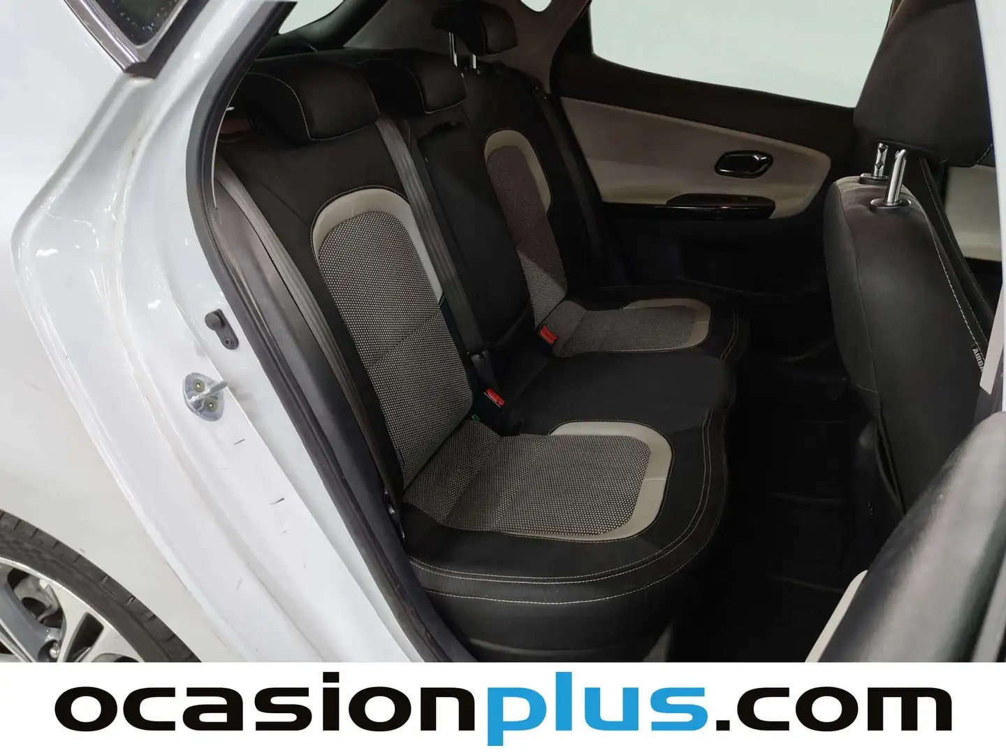 Foto KIA Ceed Kia Ceed 1.6 CRDi VGT x-Tech17 (136 CV)