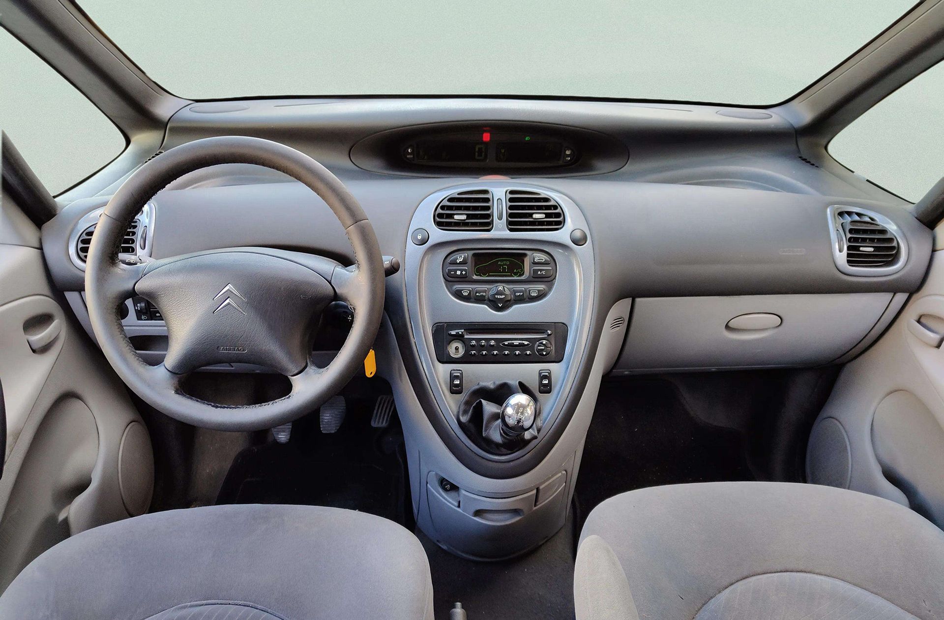Citroën Xsara Picasso 2.0 HDi Vivace - foto 6