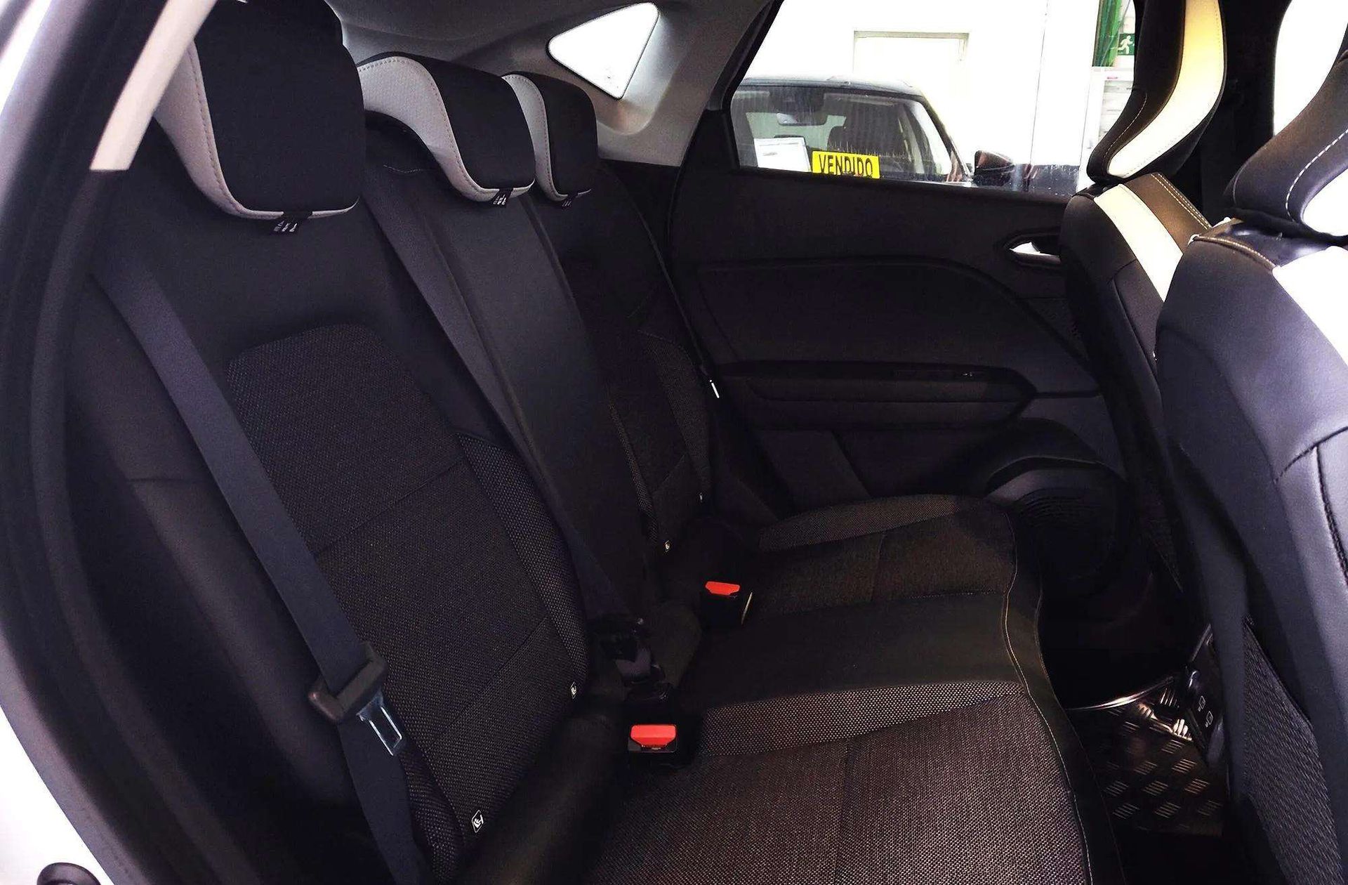 Renault Captur Techno TCe - foto 18