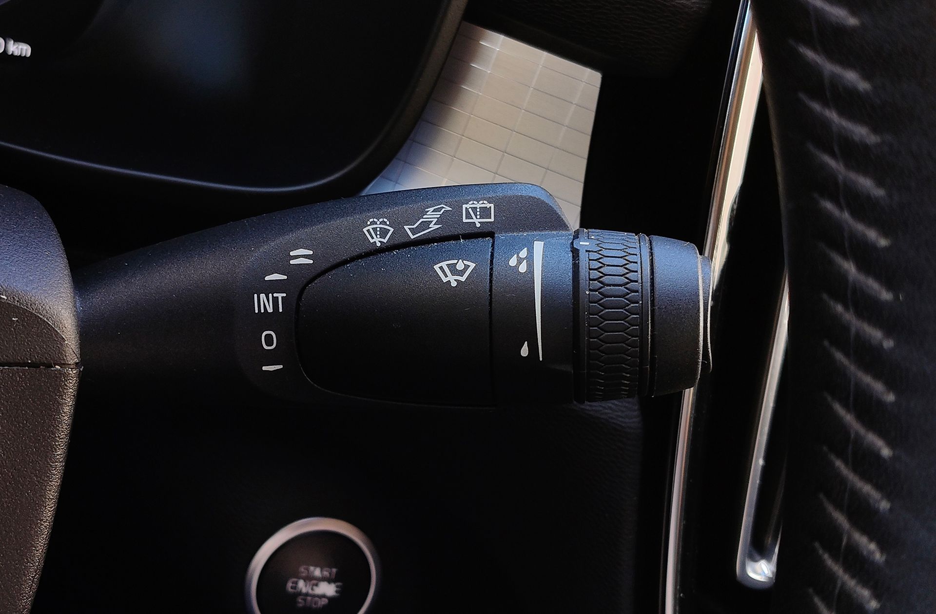 Volvo XC40 T3 Momentum Pro - foto 29