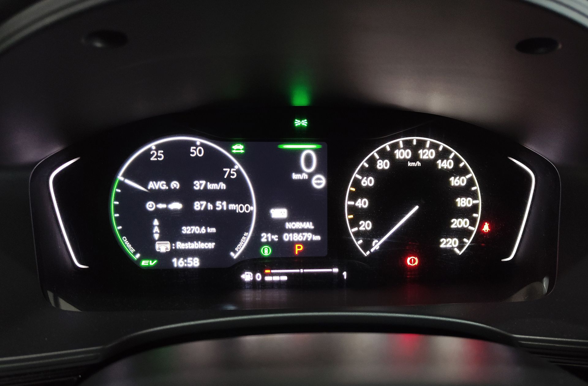 Honda Civic 2.0 i-MMD Elegance CVT - foto 23