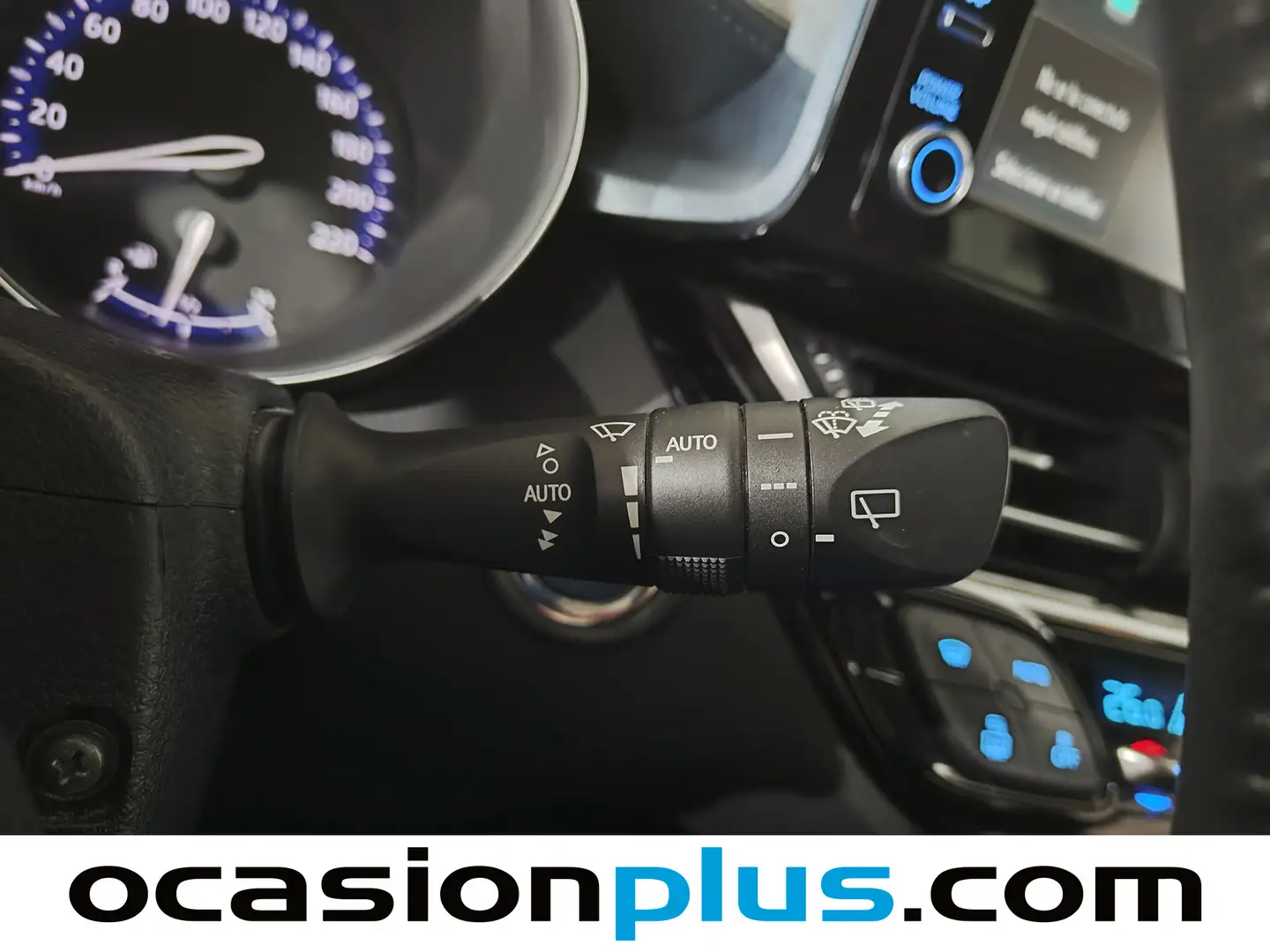 Foto Toyota C-HR Toyota C-HR 1.8 125H Advance (122 CV)