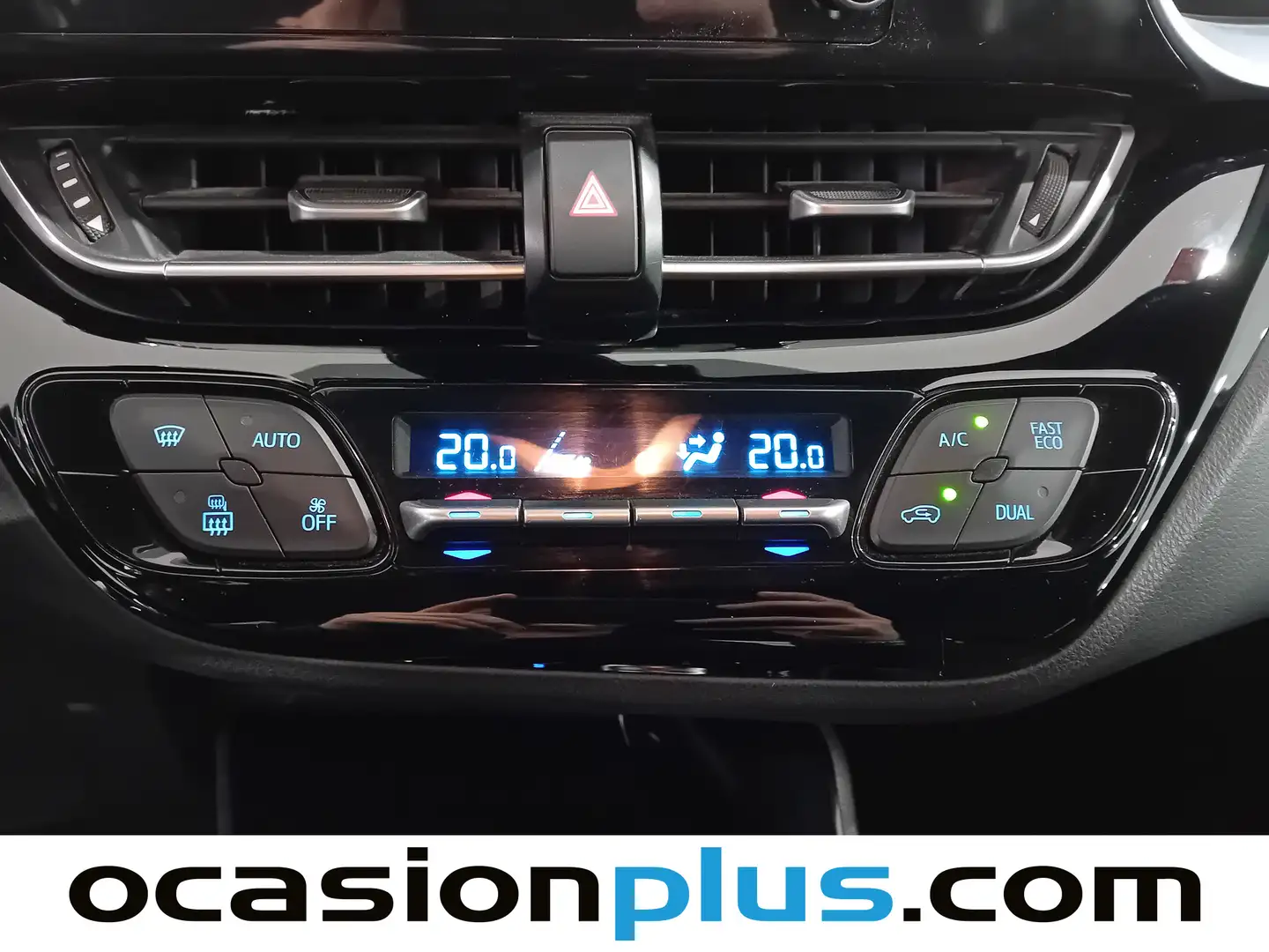 Foto Toyota C-HR Toyota C-HR 1.8 125H Advance (122 CV)