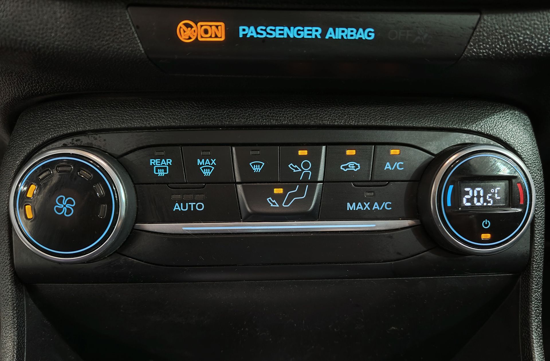 Ford Fiesta 1.0 EcoBoost ST-Line - foto 28