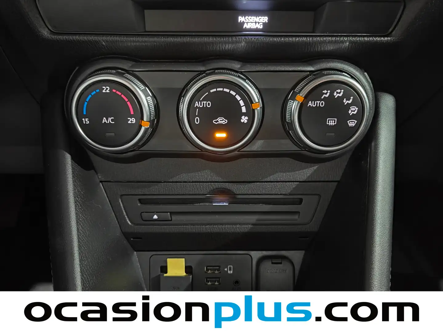 Foto Mazda CX-3 Mazda CX-3 2.0 G Zenith 2WD (121 CV)