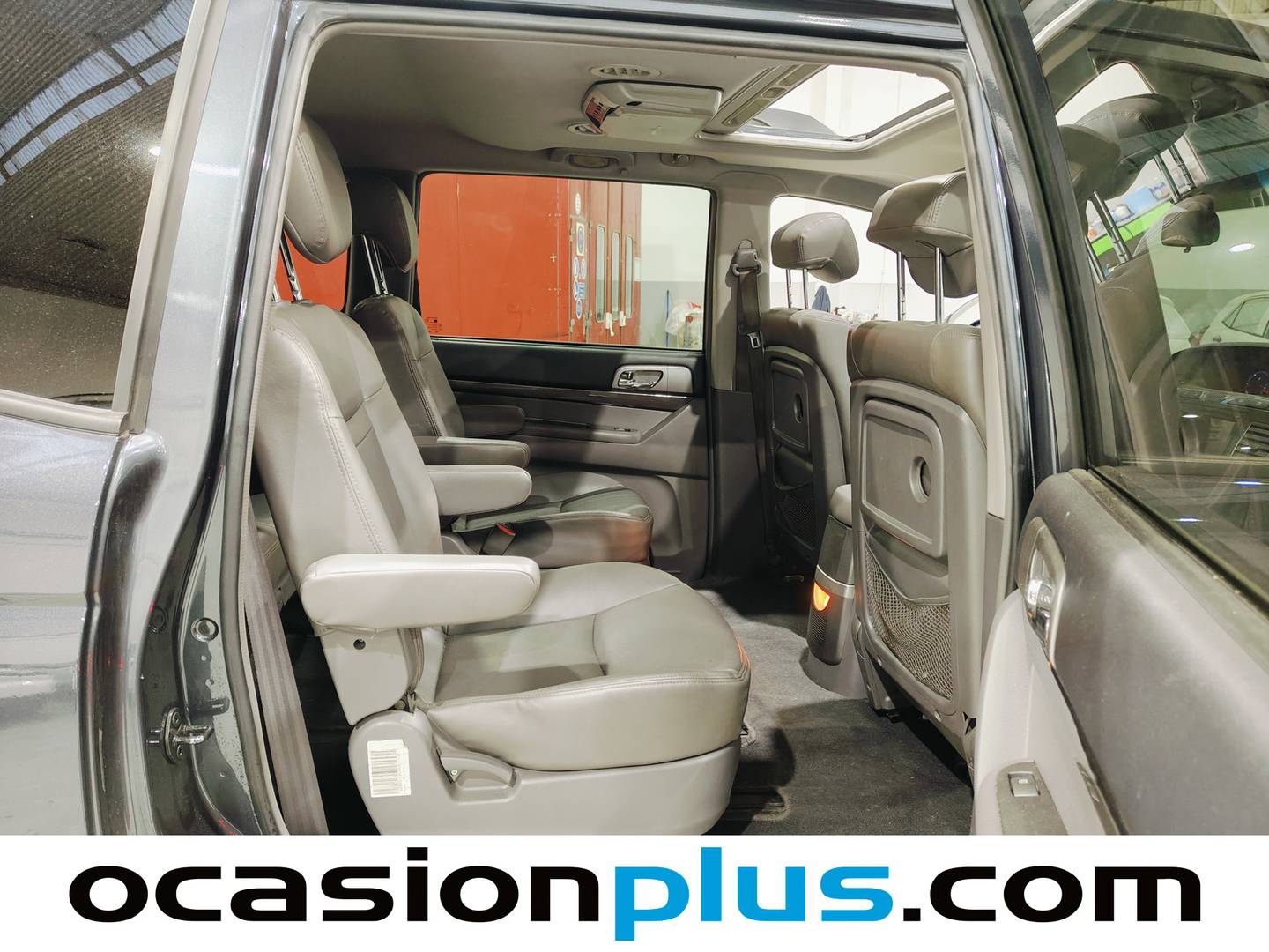 SsangYong Rodius SsangYong Rodius 270 Xdi Limited (155 CV) 7 PLAZAS km 0