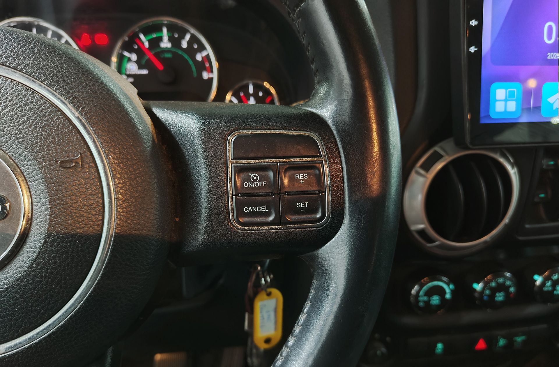 Jeep Wrangler 2.8 CRD Sahara - foto 25