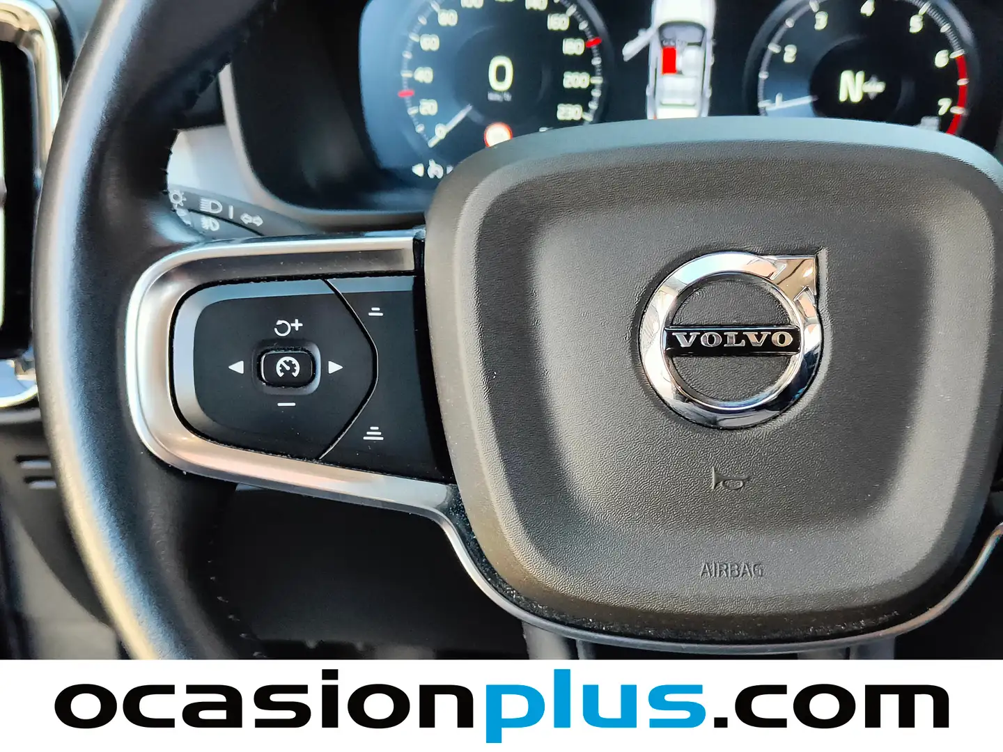 Foto Volvo XC40 Volvo XC40 T3 Momentum Pro (163 CV)