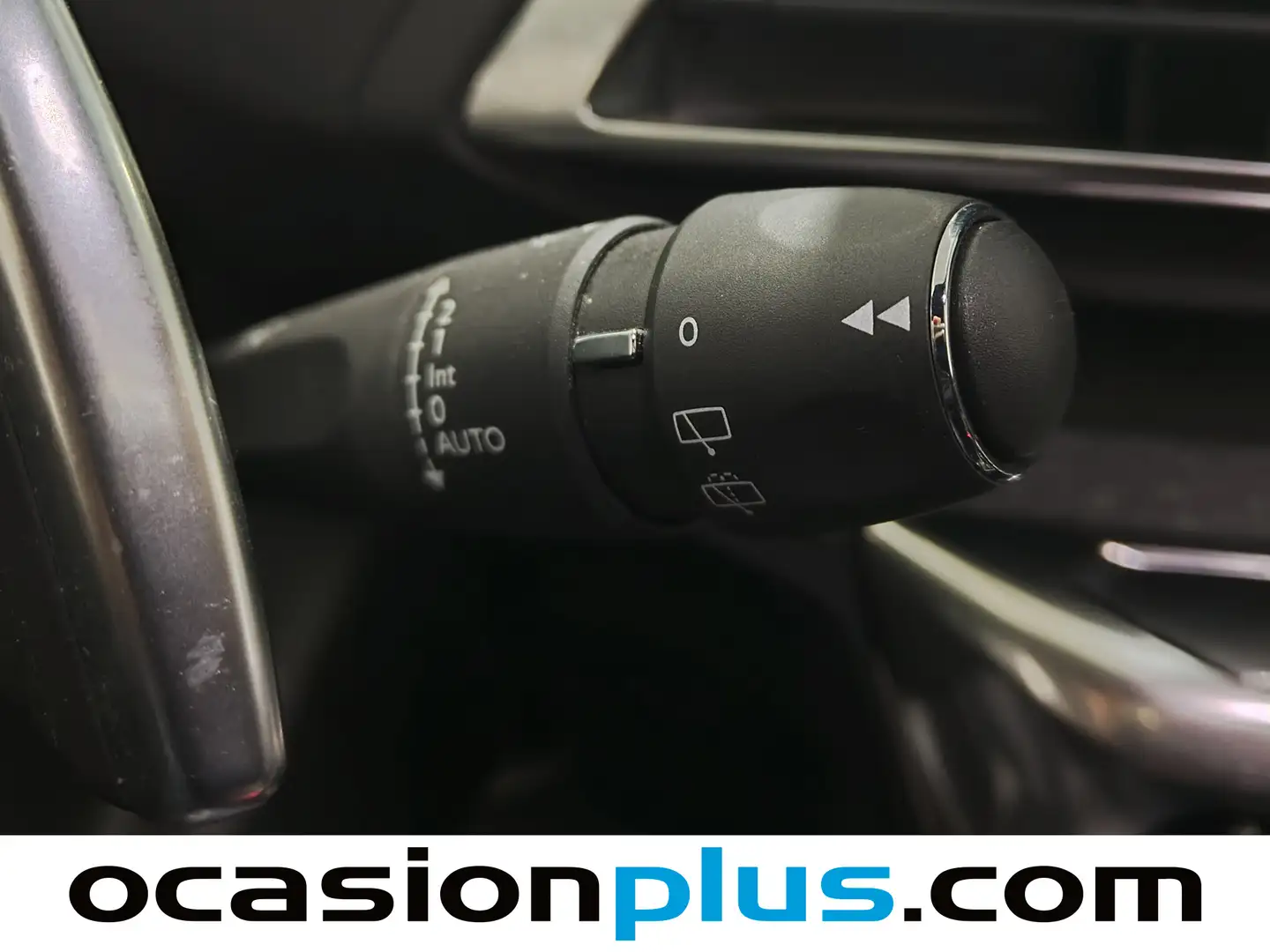 Foto Peugeot 5008 Peugeot 5008 PureTech 130 S&S Allure Pack EAT8 (130 CV)