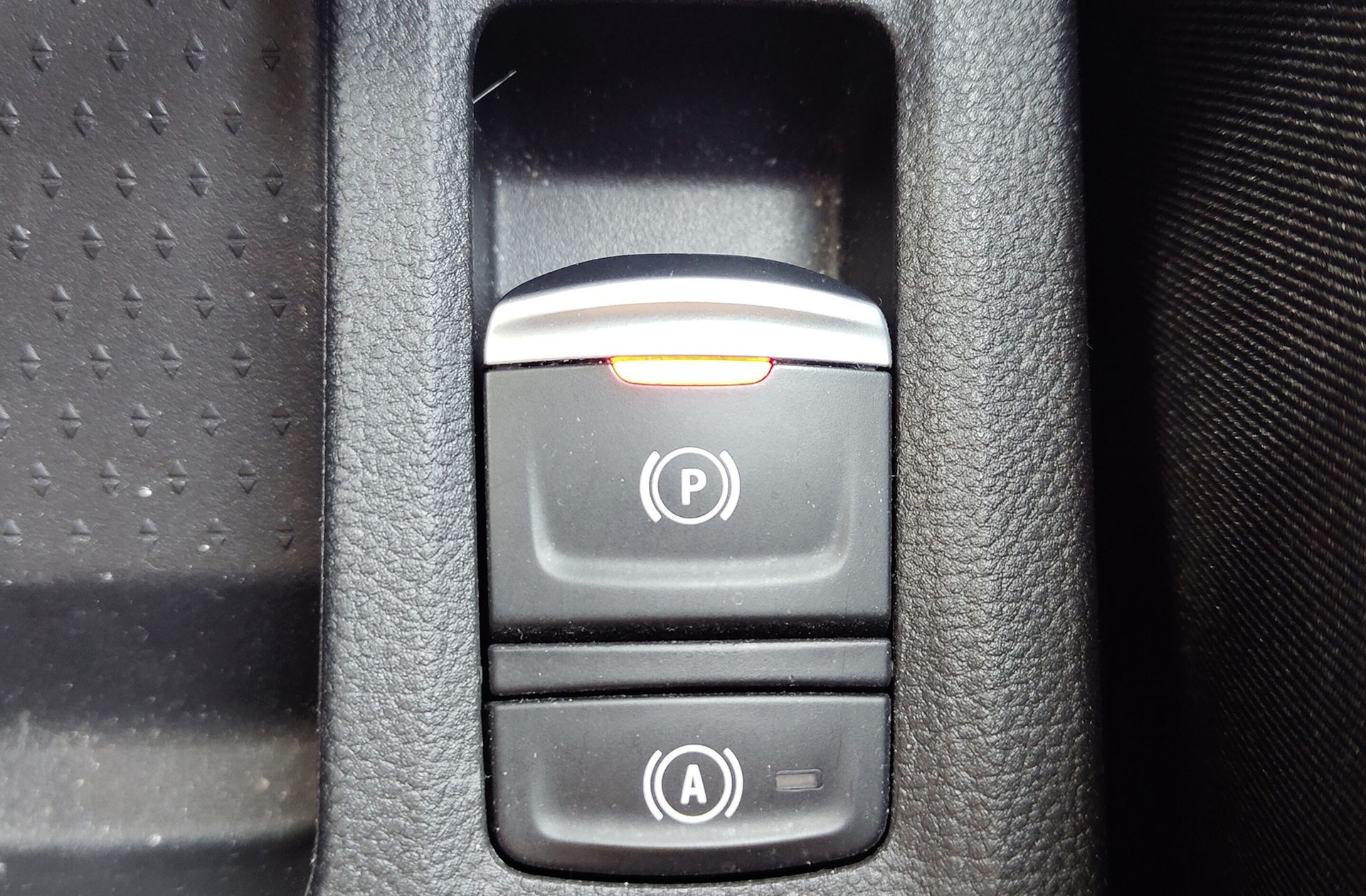 Mitsubishi ASX 130T MHEV Kaiteki DCT - foto 28