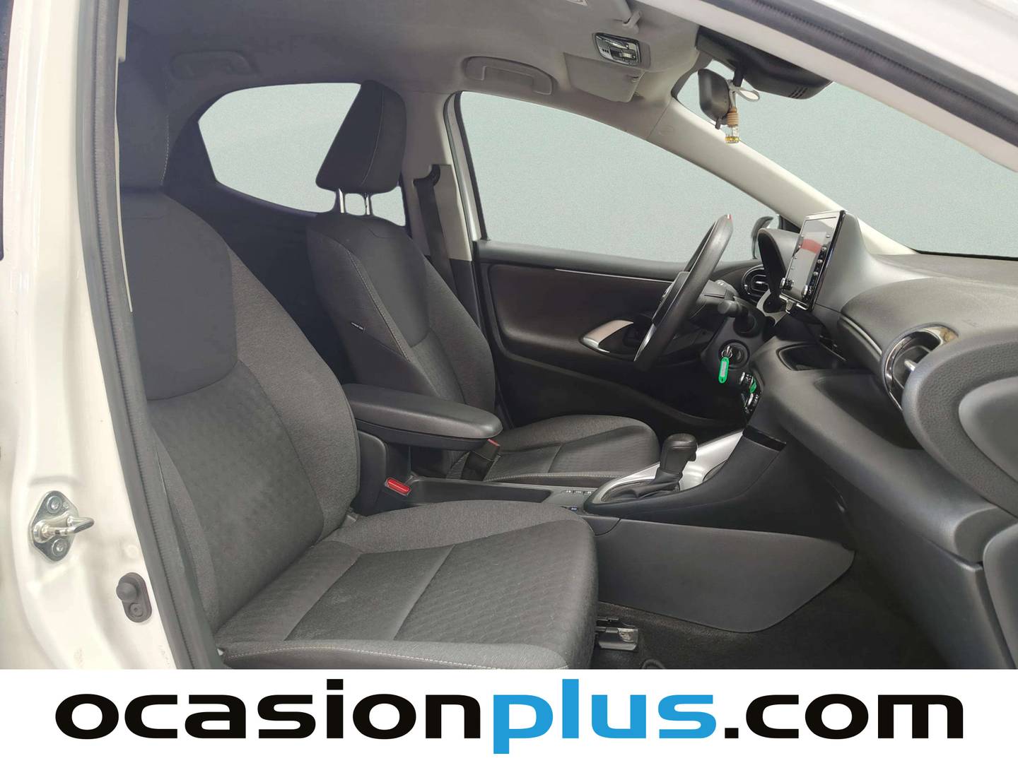 Foto Toyota Yaris Toyota Yaris 120H Business Plus (116 CV)