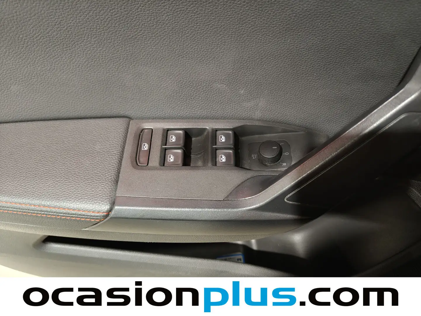 Foto Seat Arona SEAT Arona 1.5 TSI FR XL DSG (150 CV)