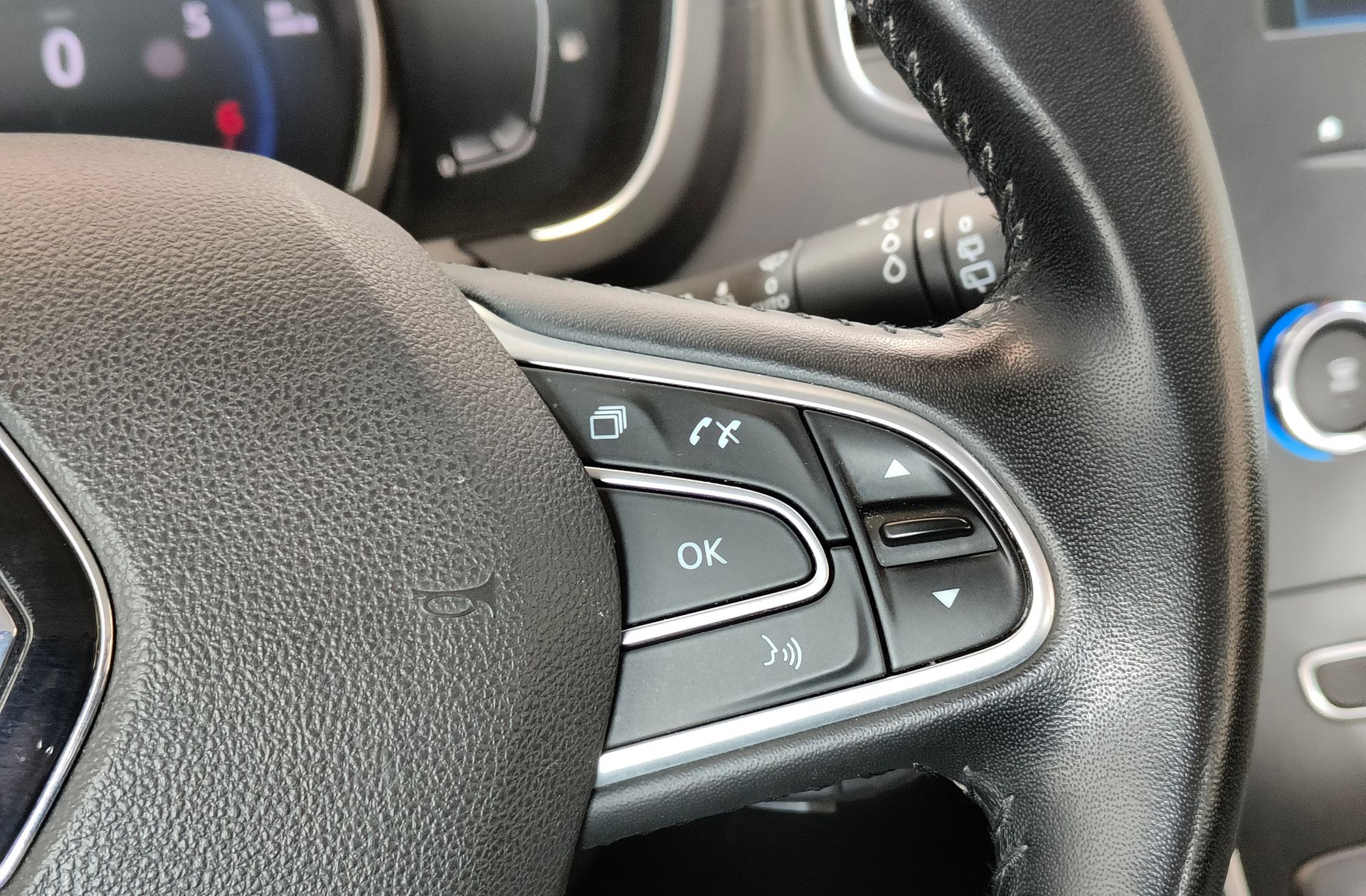Renault Grand Scénic Limited TCe EDC GPF - foto 24