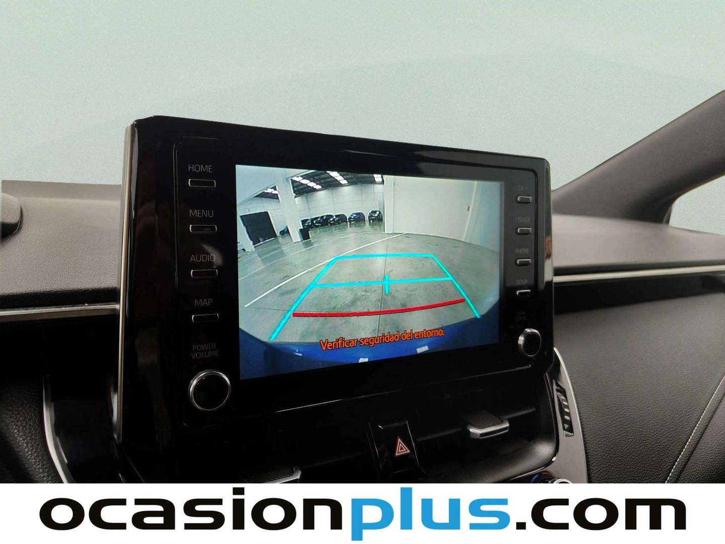 Equipamiento del Toyota Corolla Toyota Corolla 1.8 125 Híbrido Active Tech E-CVT (122 CV)