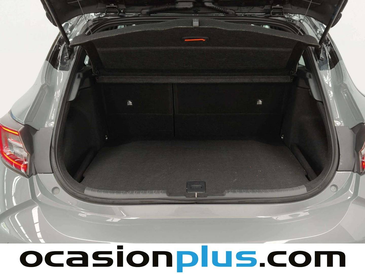 Fotos maletero Toyota Corolla Toyota Corolla 180H GR-SPORT E-CVT (184 CV)