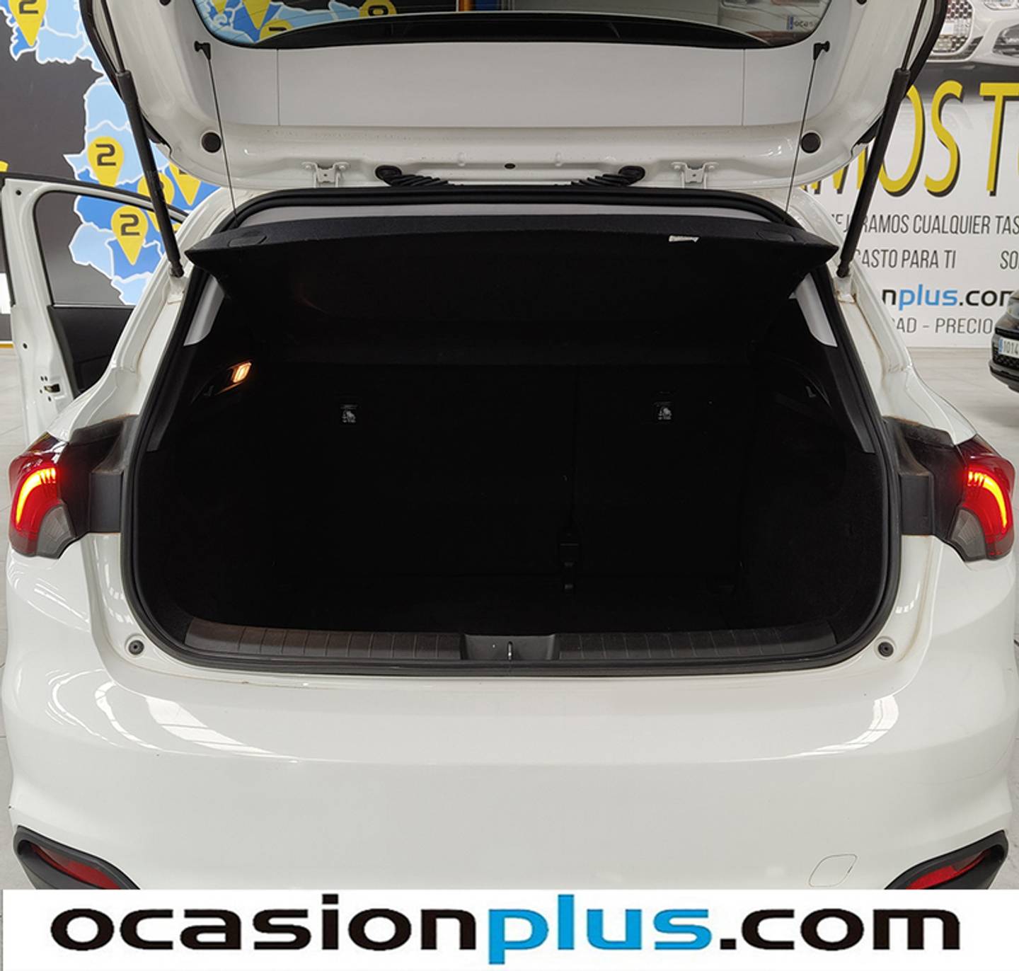 Foto Fiat Tipo Fiat Tipo 1.5 Hybrid Red DCT (130 CV)