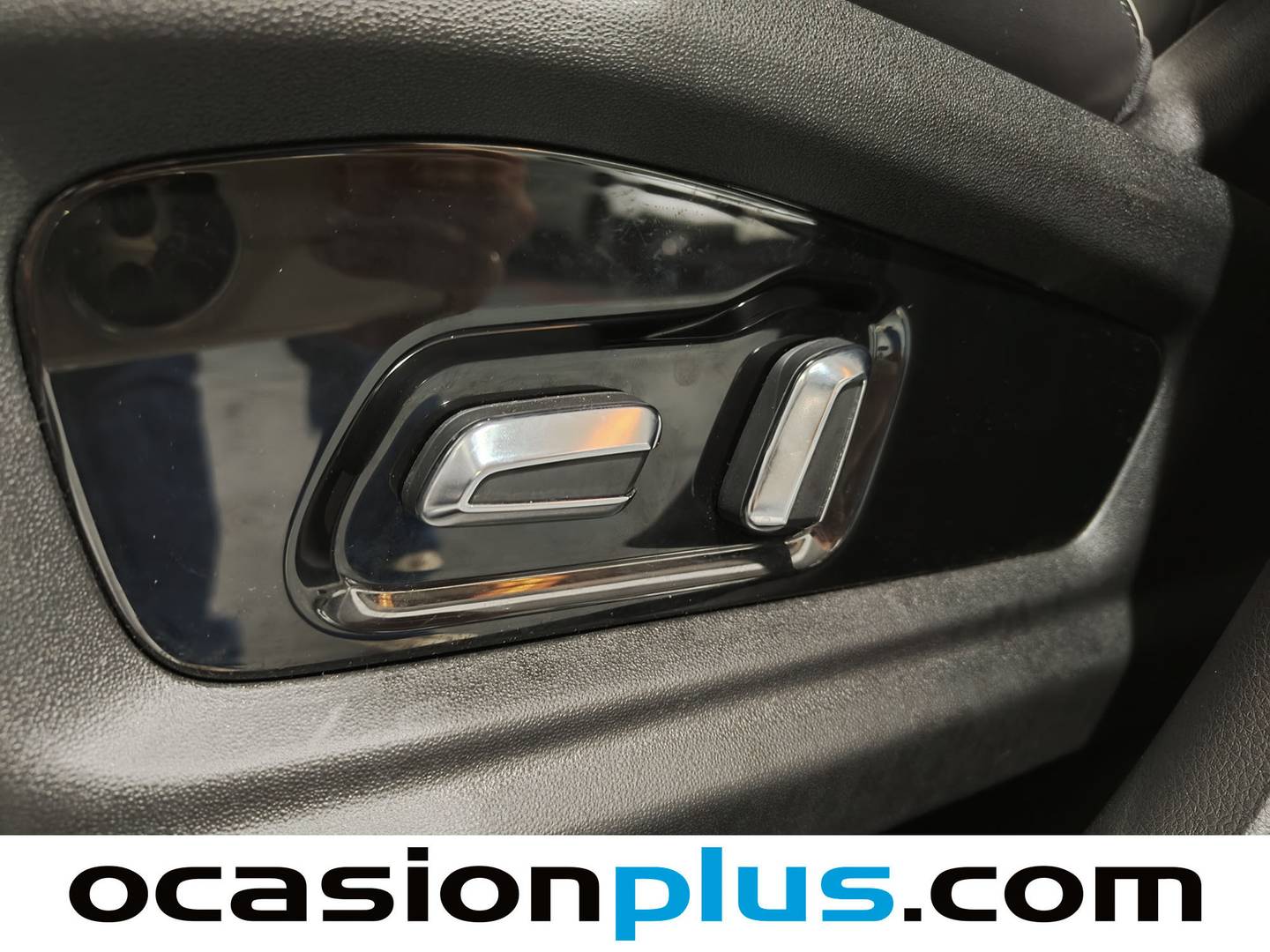 Extras del EBRO S700 EBRO S700 1.6 TGDI Luxury 7 DCT (147 CV)