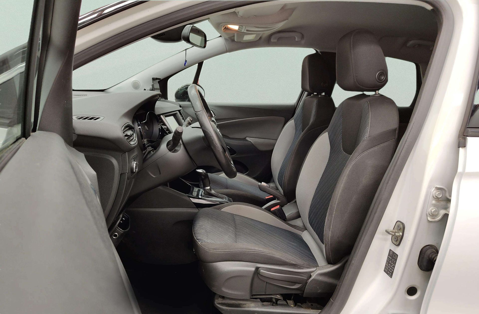Opel Crossland 1.2 Design Line 120 Aniversario - foto 9