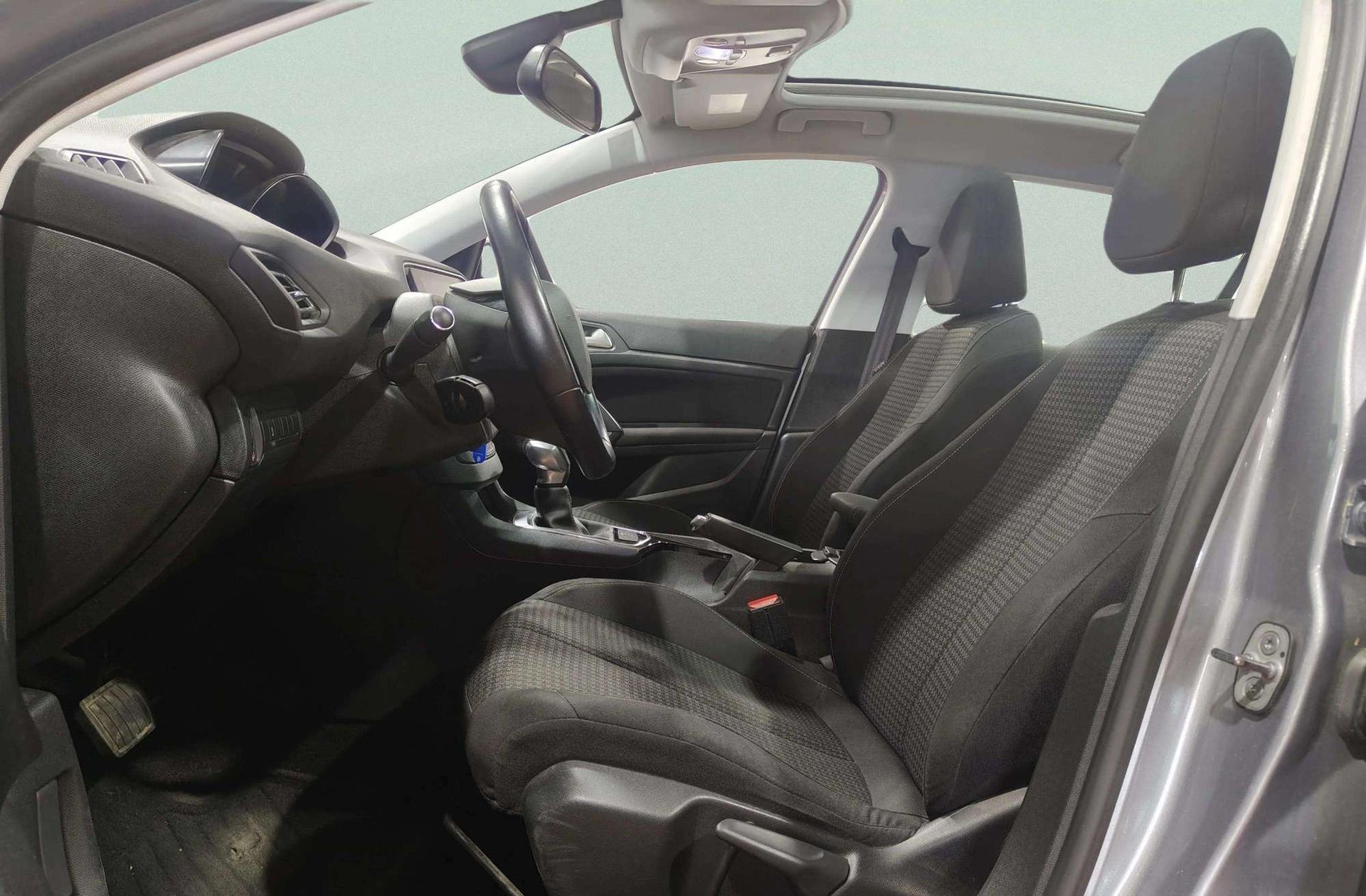 Peugeot 308 PureTech 130 Active EAT6 - foto 11