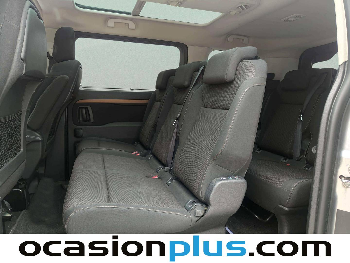 Foto asientos traseros Toyota Proace Verso Toyota Proace Verso 2.0D Family Advance Pack Plus Auto (120 CV)