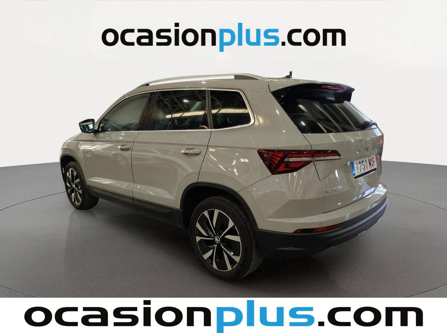Foto trasera Skoda Karoq Skoda Karoq 1.5 TSI ACT Design DSG (150 CV) izquierda