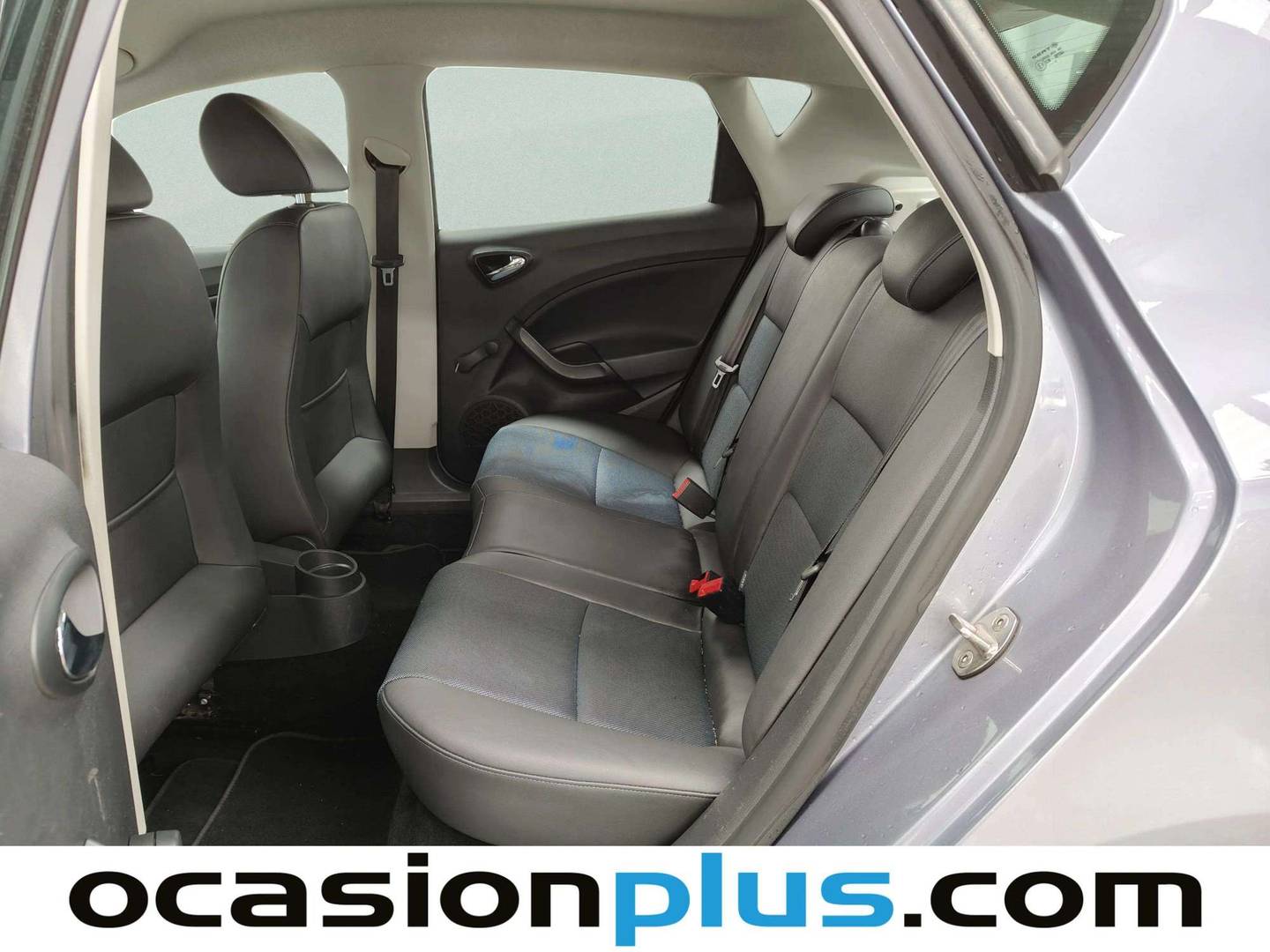 Foto asientos traseros Seat Ibiza Seat Ibiza 1.4 TDI Style Connect (90 CV)