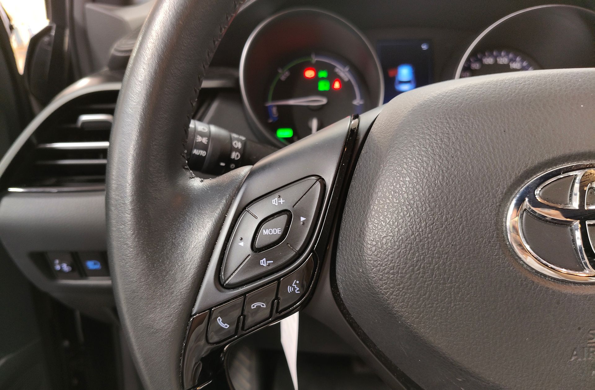 Toyota C-HR 180H Advance - foto 27