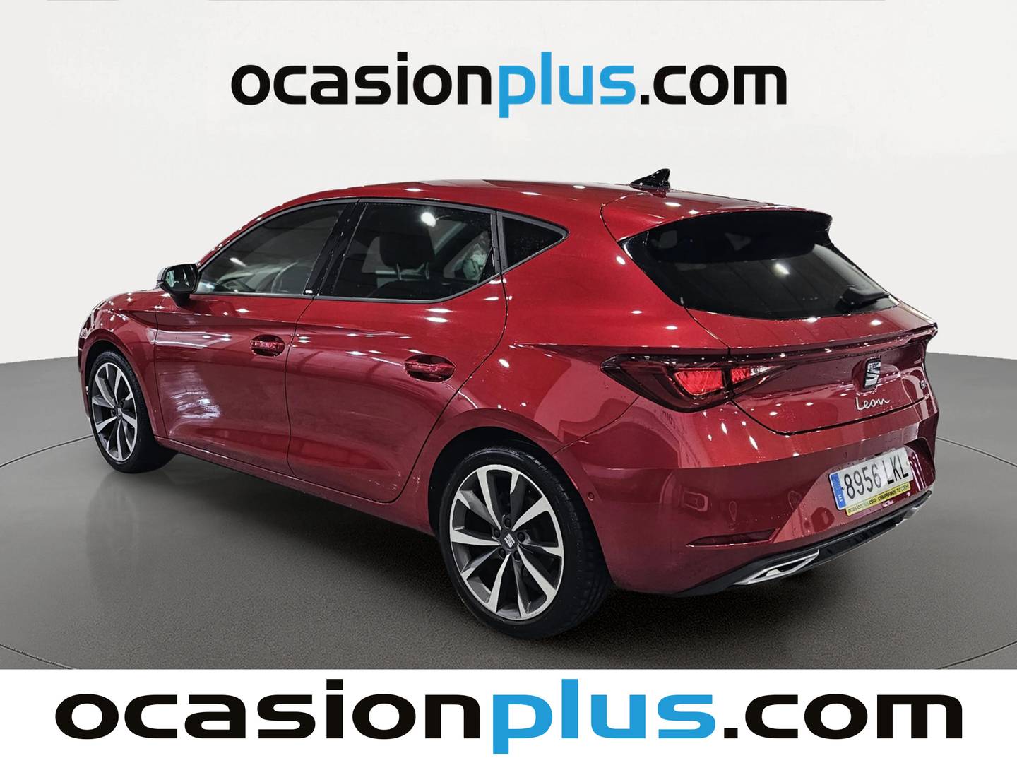 Foto trasera Seat León Seat León 1.5 eTSI S&S FR DSG (150 CV) derecha