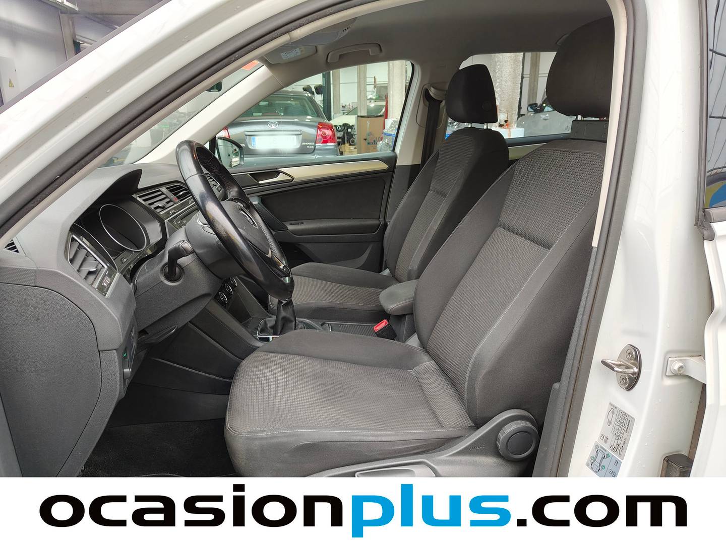 Foto asientos delanteros Volkswagen Tiguan Volkswagen Tiguan Edition 2.0 TDI BMT  (115 CV)