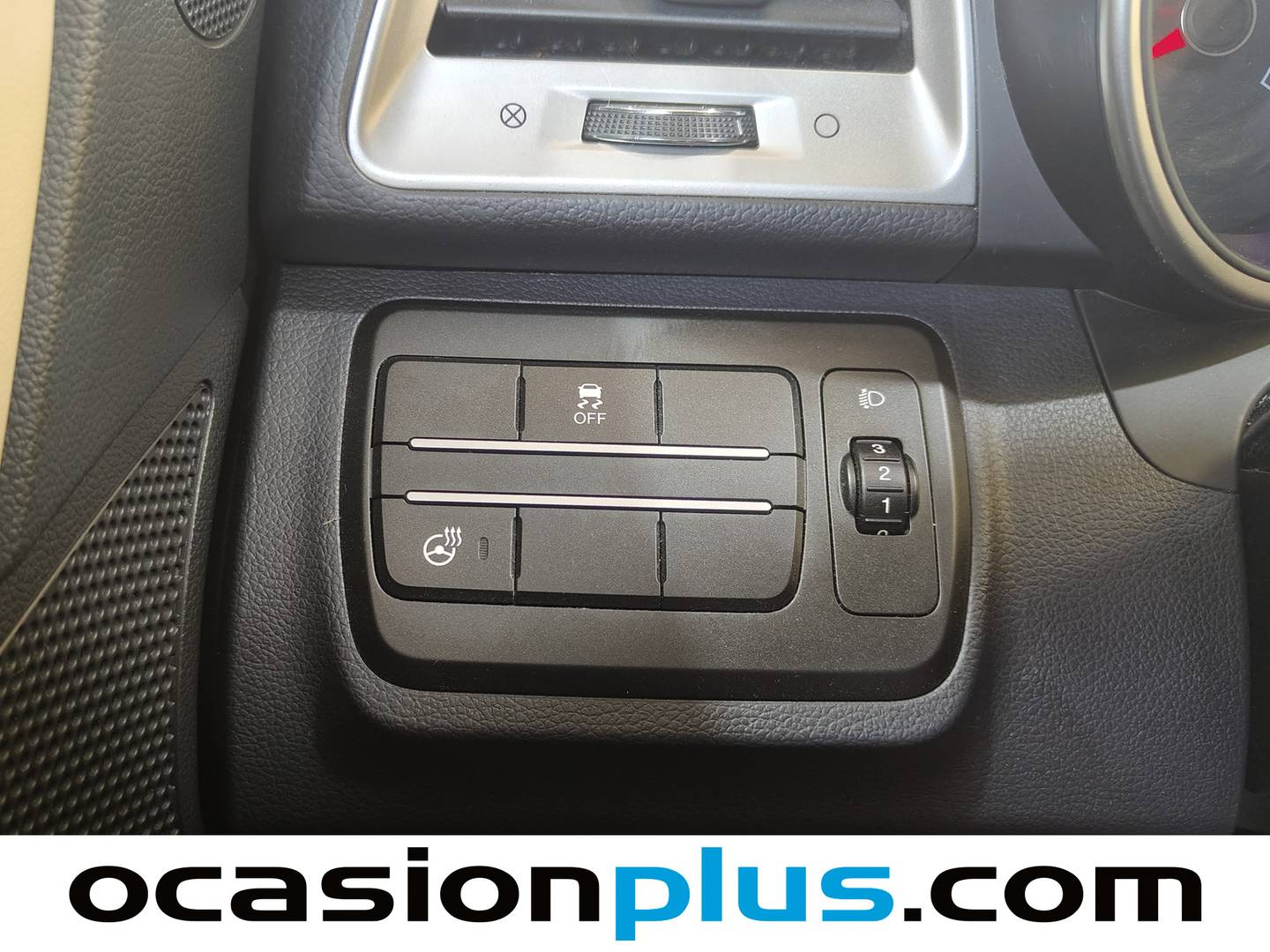 Equipamiento del SsangYong Tivoli SsangYong Tivoli D16T Limited 4x2 (115 CV)