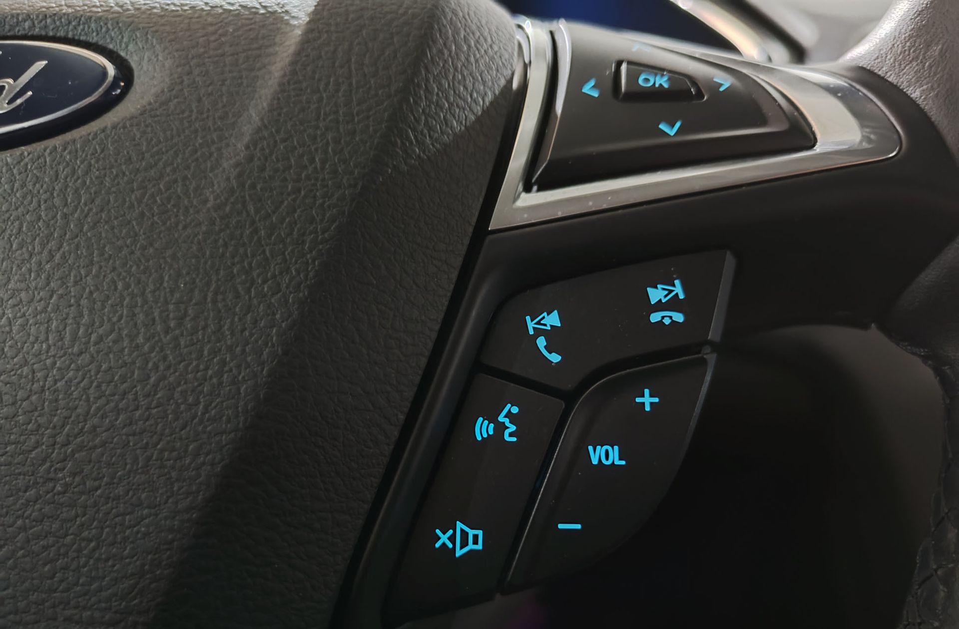 Ford Mondeo SportBreak 2.0 Híbrido Hev Titanium - foto 32