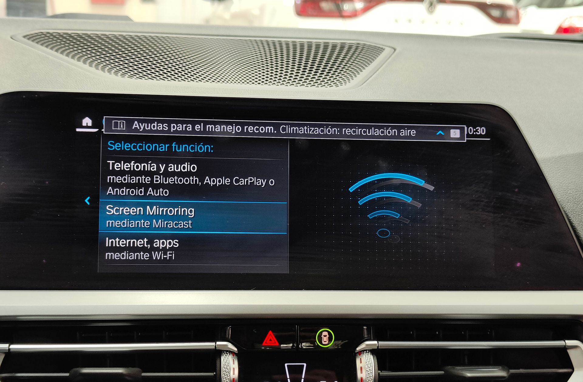 BMW Serie 3 330e - foto 34