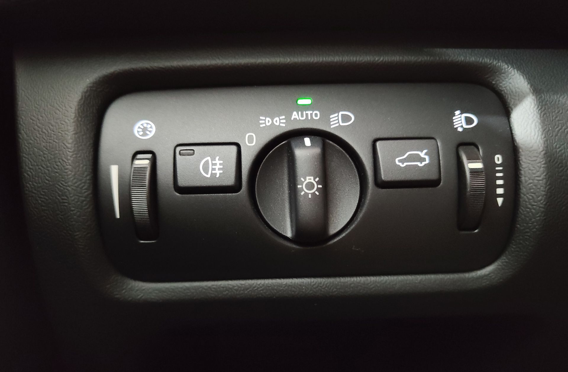 Volvo V40 D2 Kinetic - foto 7