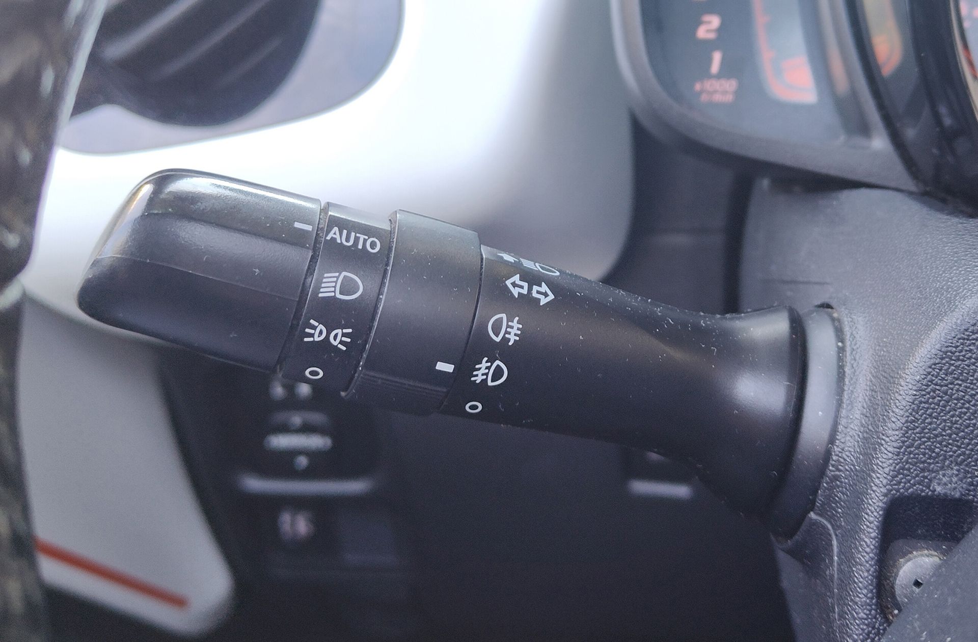 Peugeot 108 1.2 PureTech Roland Garros Top! - foto 19