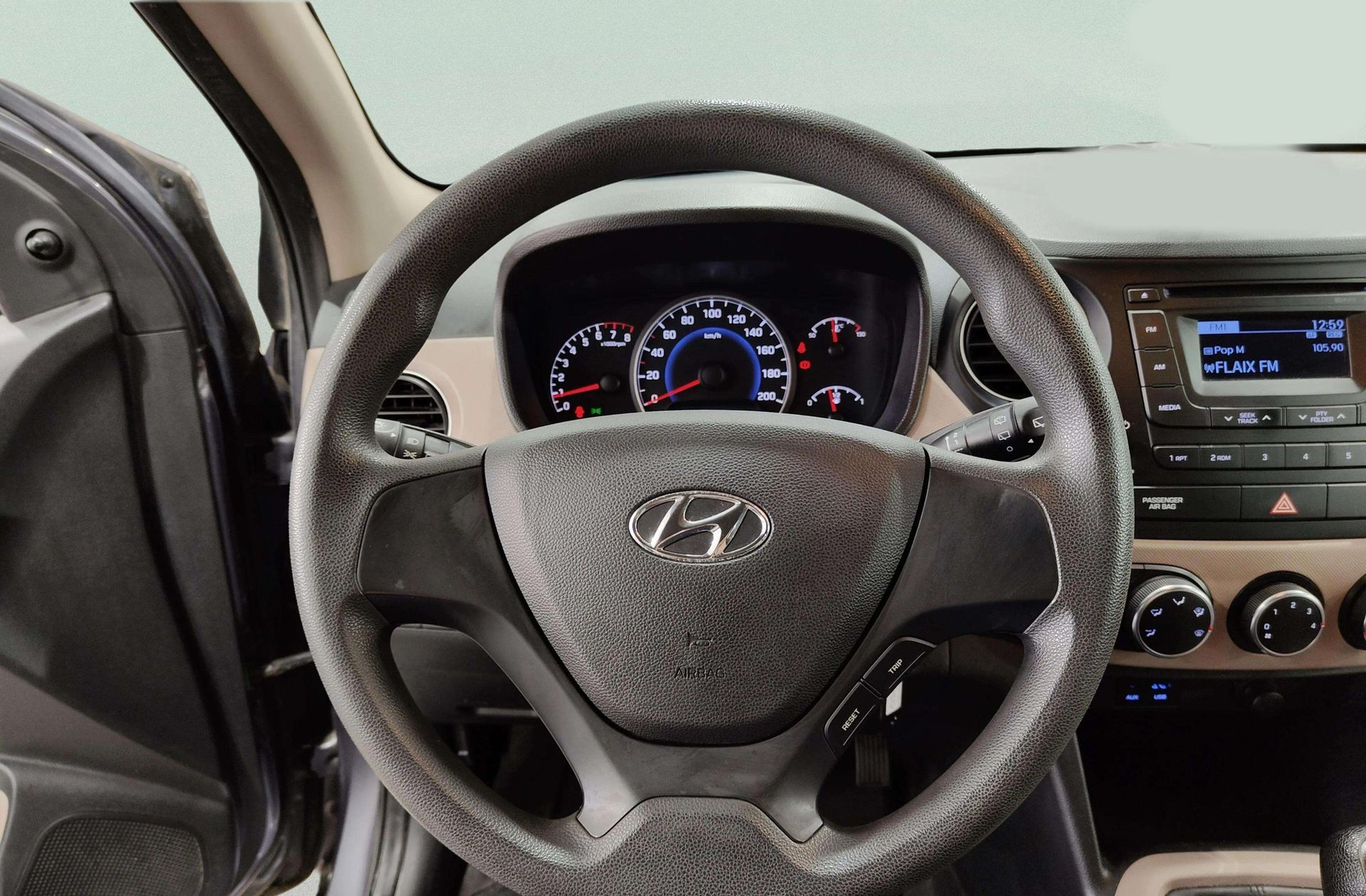 Hyundai i10 1.0 Klass - foto 17