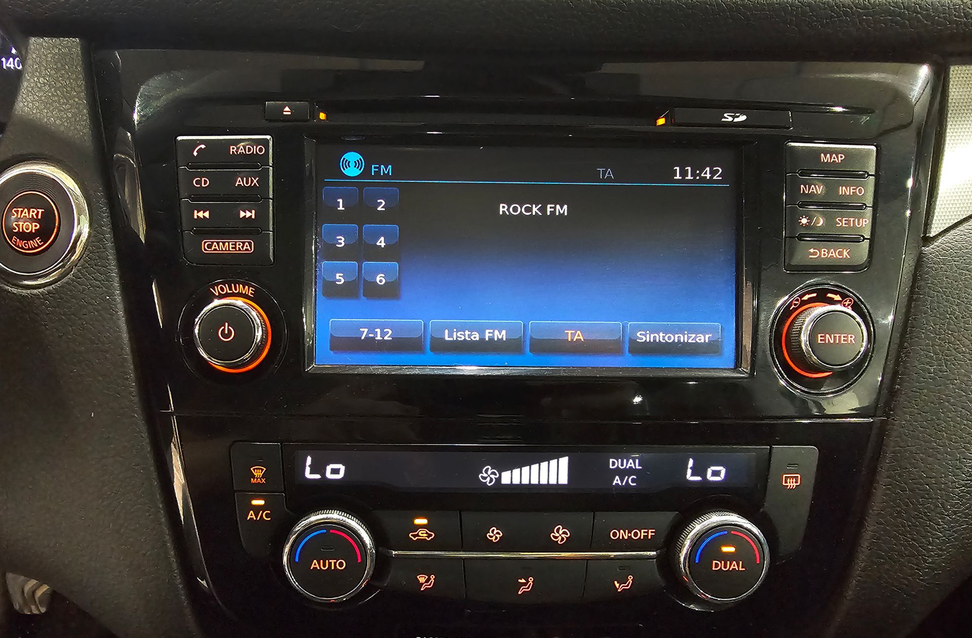 Nissan Qashqai DIG-T 115 N-Connecta - foto 29