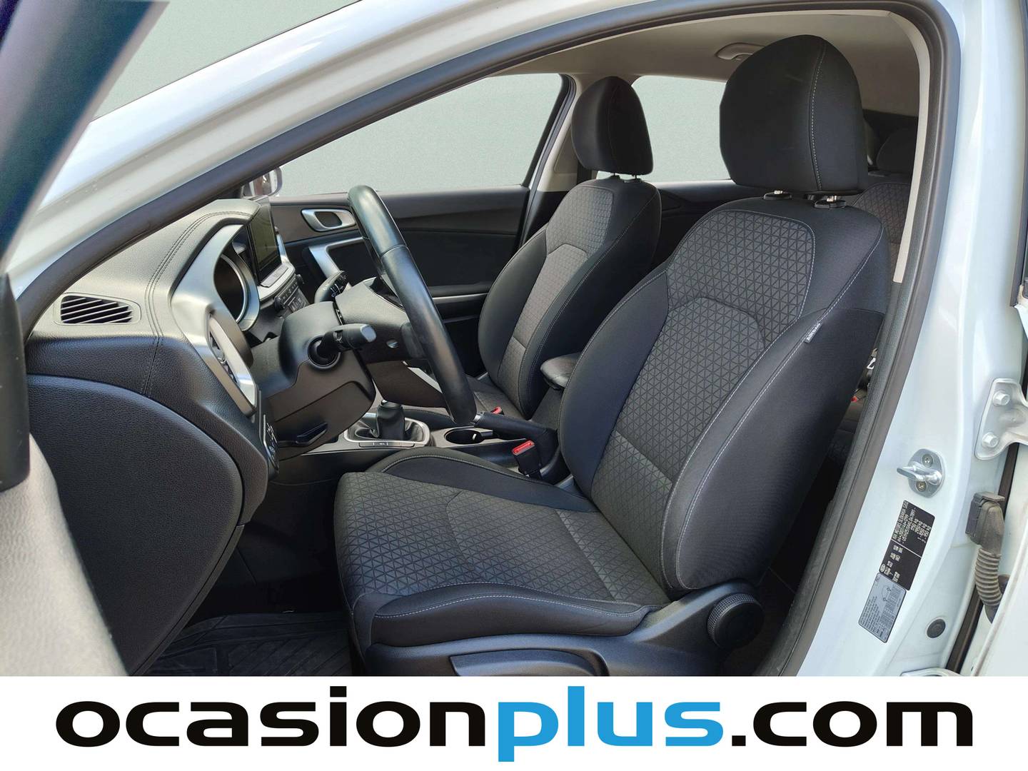 Foto asientos delanteros KIA Ceed KIA Ceed 1.0 T-GDi Business (120 CV)