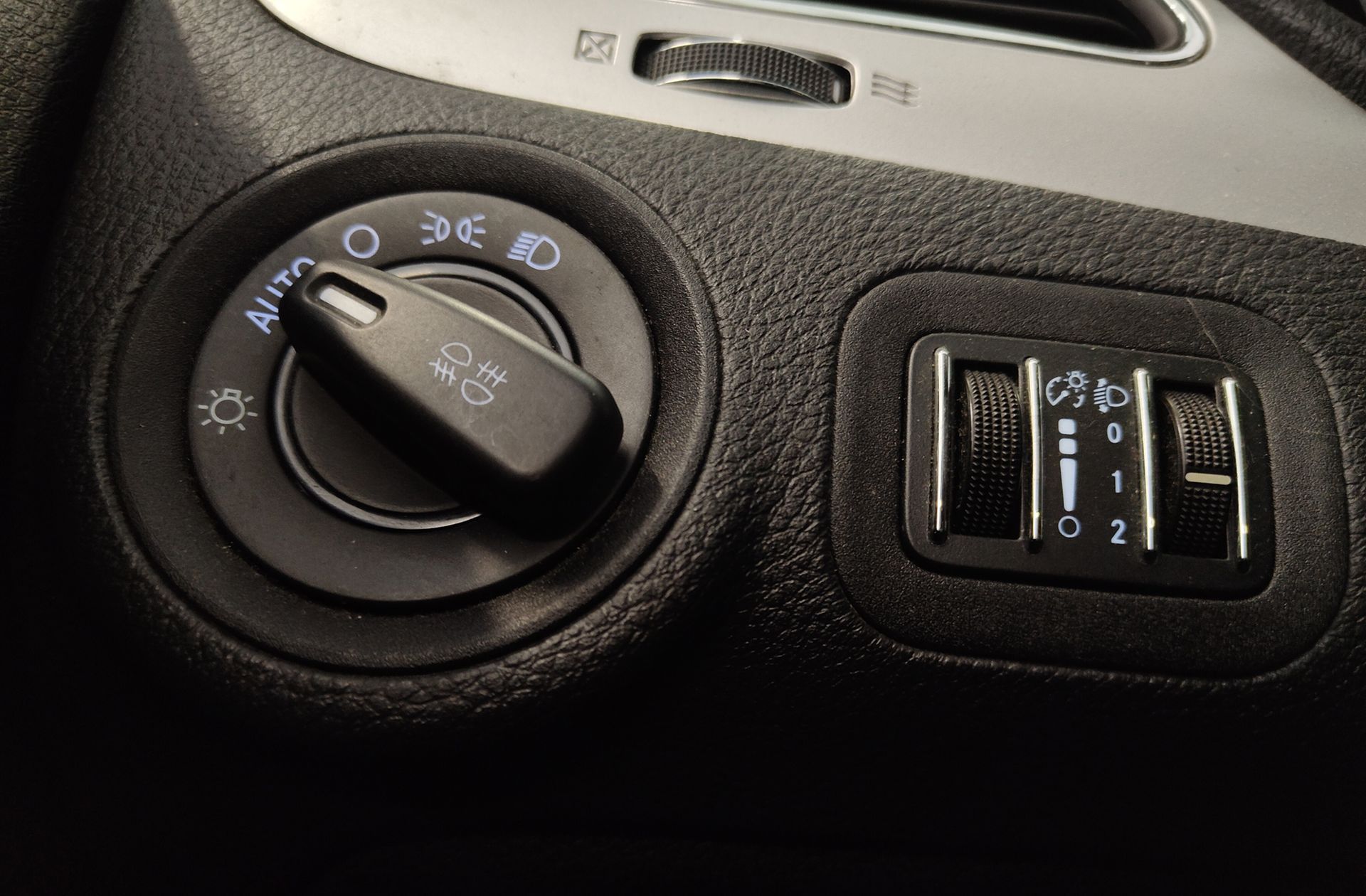 Fiat Freemont 2.0 16v Diesel Urban 7 plazas - foto 20