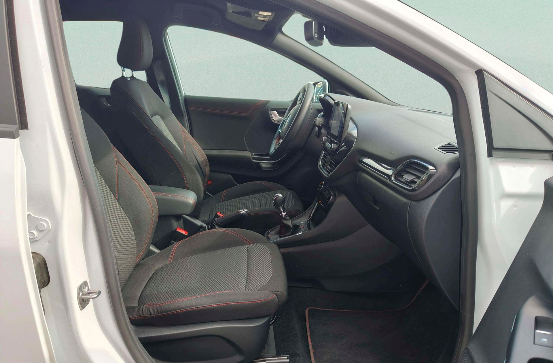 Ford Puma 1.0 EcoBoost MHEV ST-Line Design - foto 20