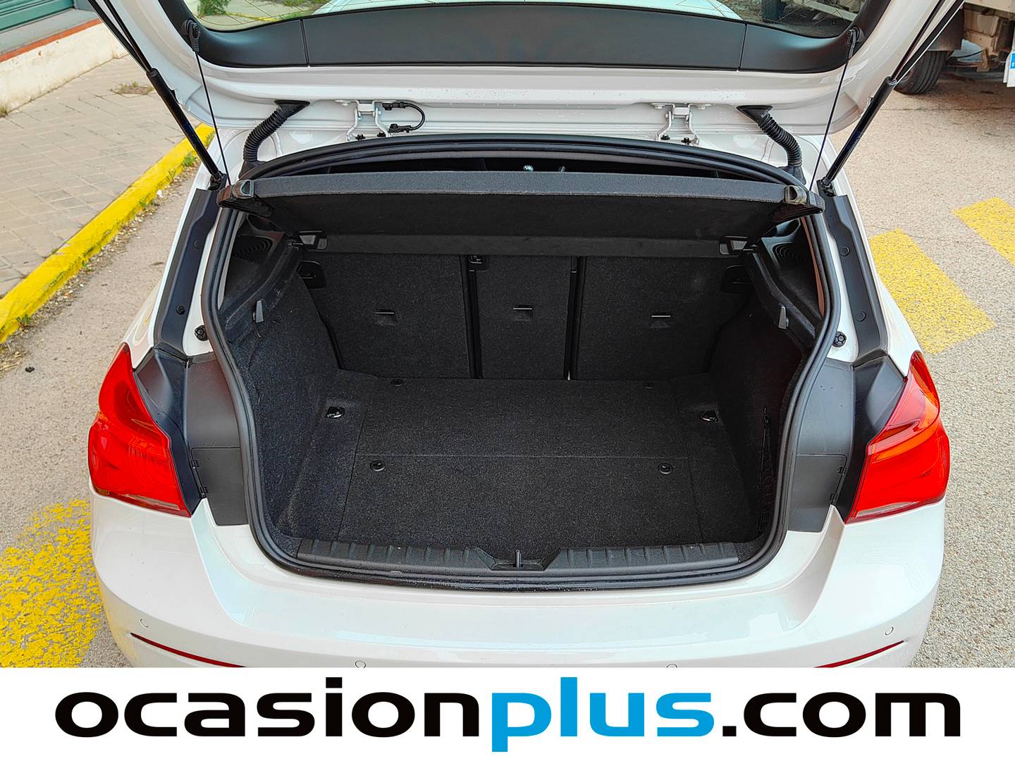 Fotos maletero BMW Serie 1 BMW Serie 1 116d  (116 CV)