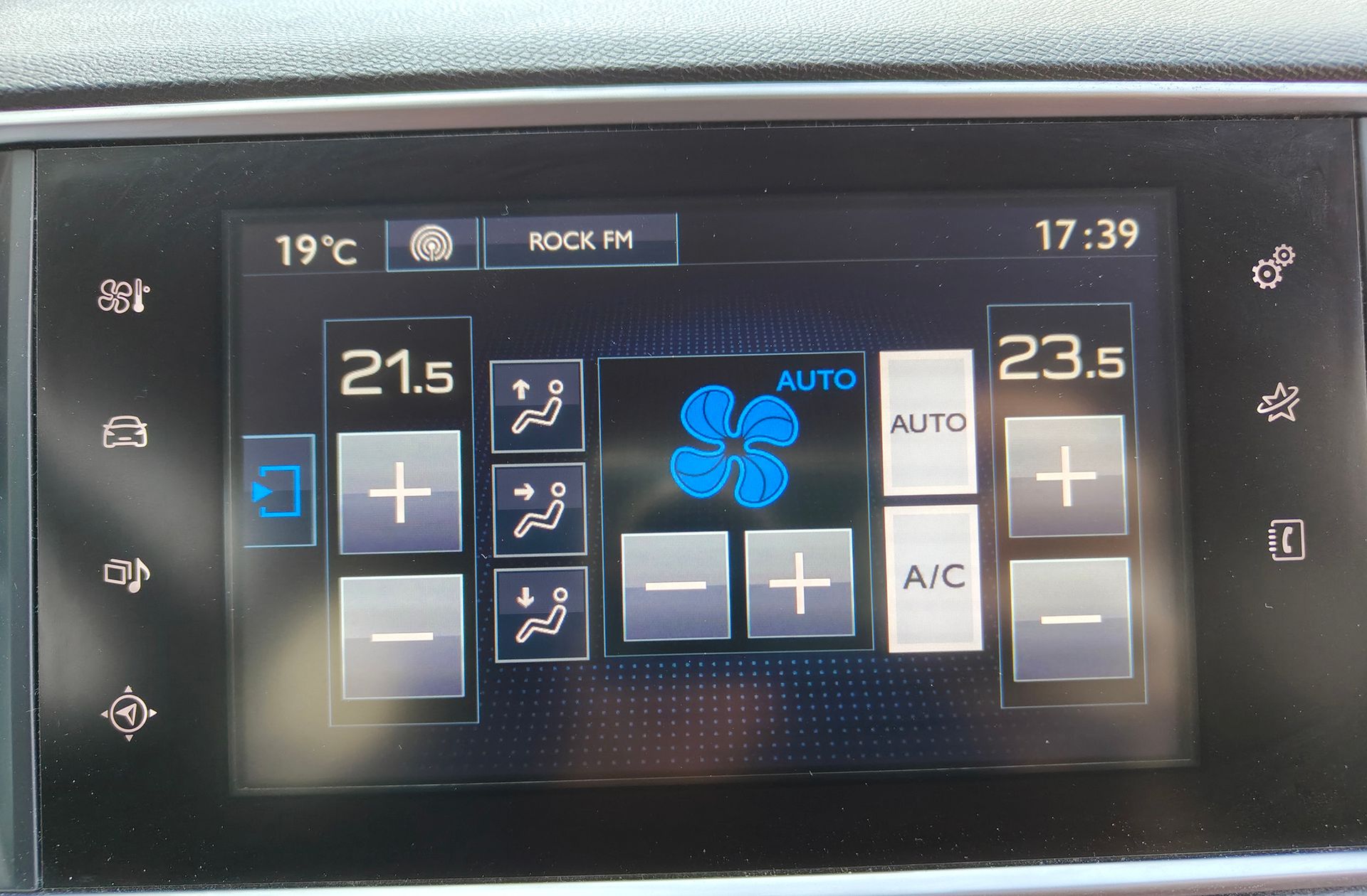 Peugeot 308 SW BlueHDi 120 Allure - foto 34
