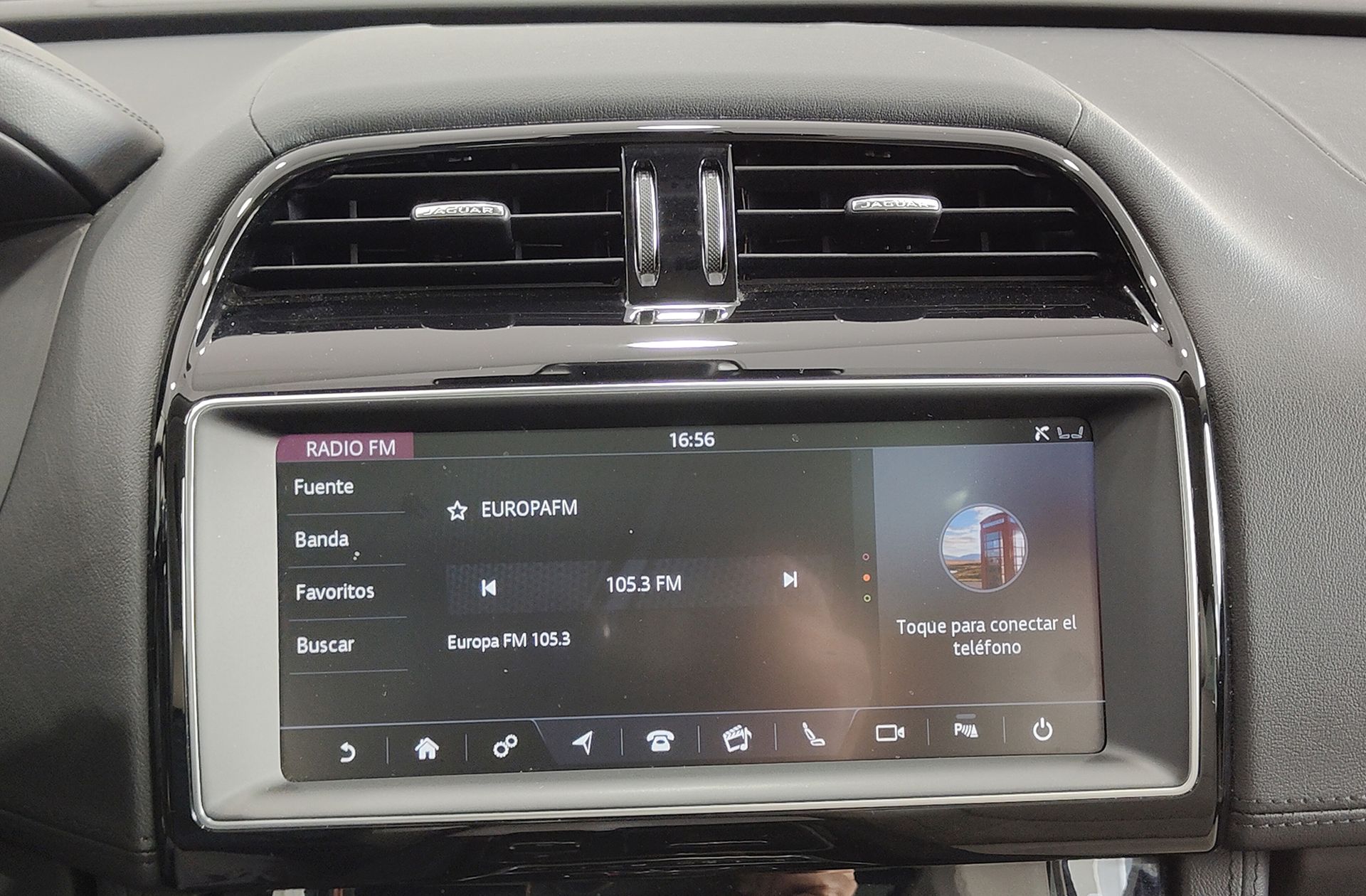 Jaguar F-Pace 2.0T i4 Prestige AWD - foto 32