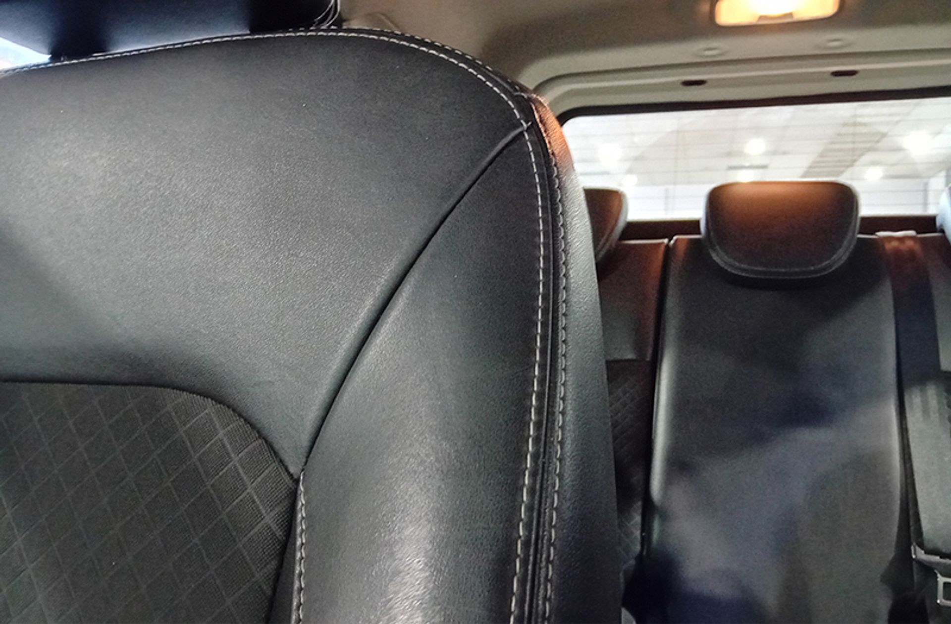Ford EcoSport 1.5 TDCi Titanium - foto 8