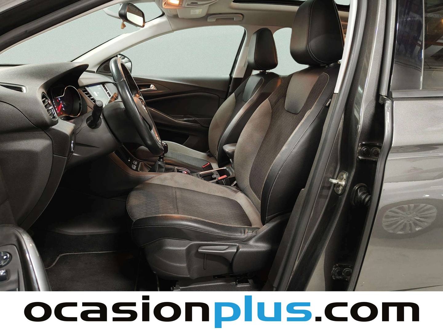 Foto asientos delanteros Opel Grandland X Opel Grandland X 1.6 CDTi Excellence  (120 CV)