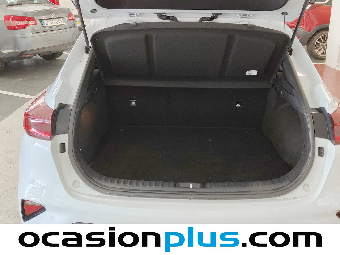 Foto asientos delanteros KIA XCeed KIA XCeed 1.0 T-GDi Drive (100 CV)